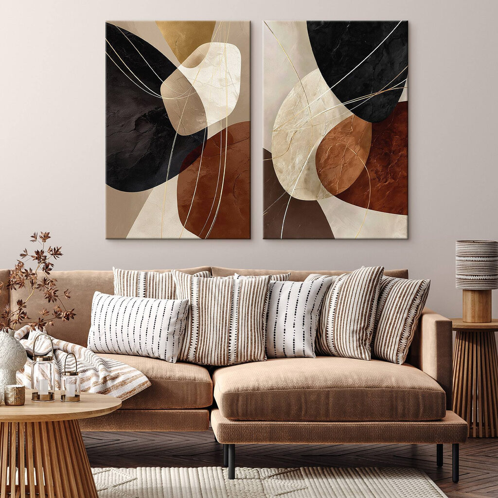 Formas en contraste cálido en un interior