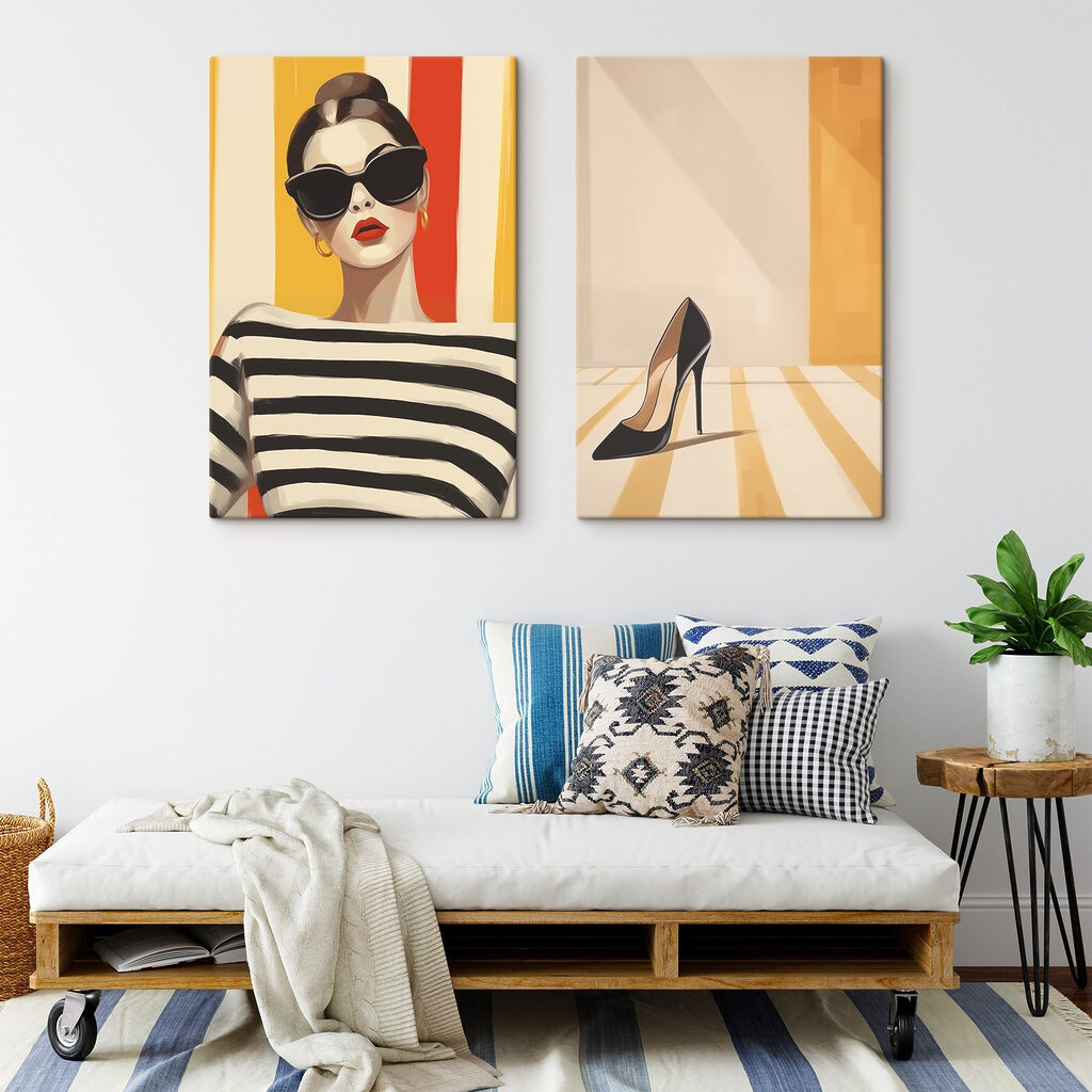 Mujer con gafas oscuras en un interior