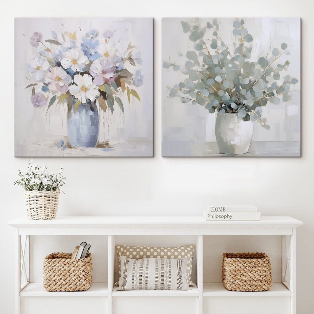 Flores y eucalipto en un interior