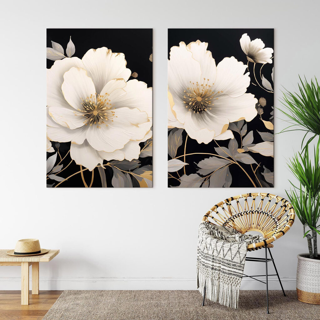 Flores blancas de noche en un interior