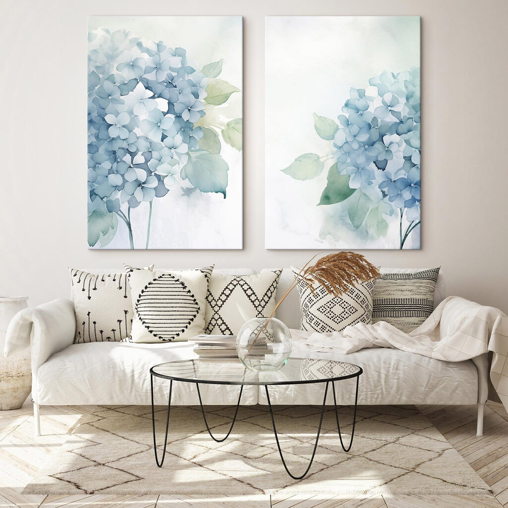 Hortensias azules en un interior