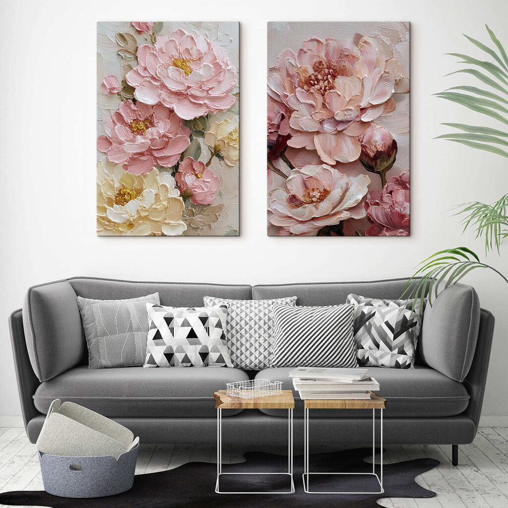 Flores rosas con oro en un interior