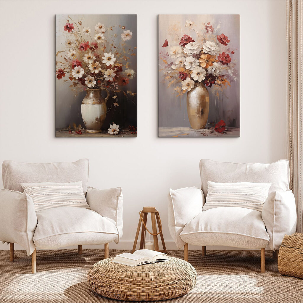 Jarrones de flores silvestres en un interior