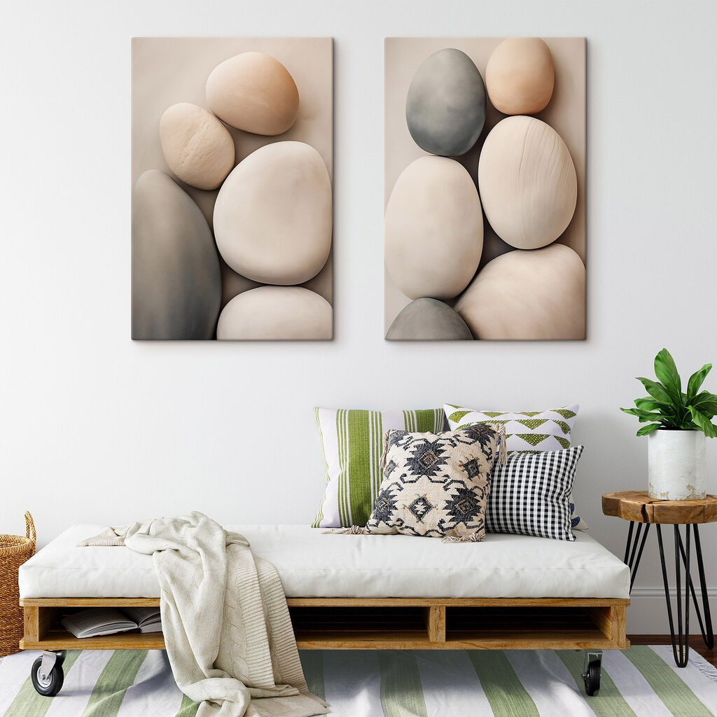 Piedras redondas de cerca en un interior