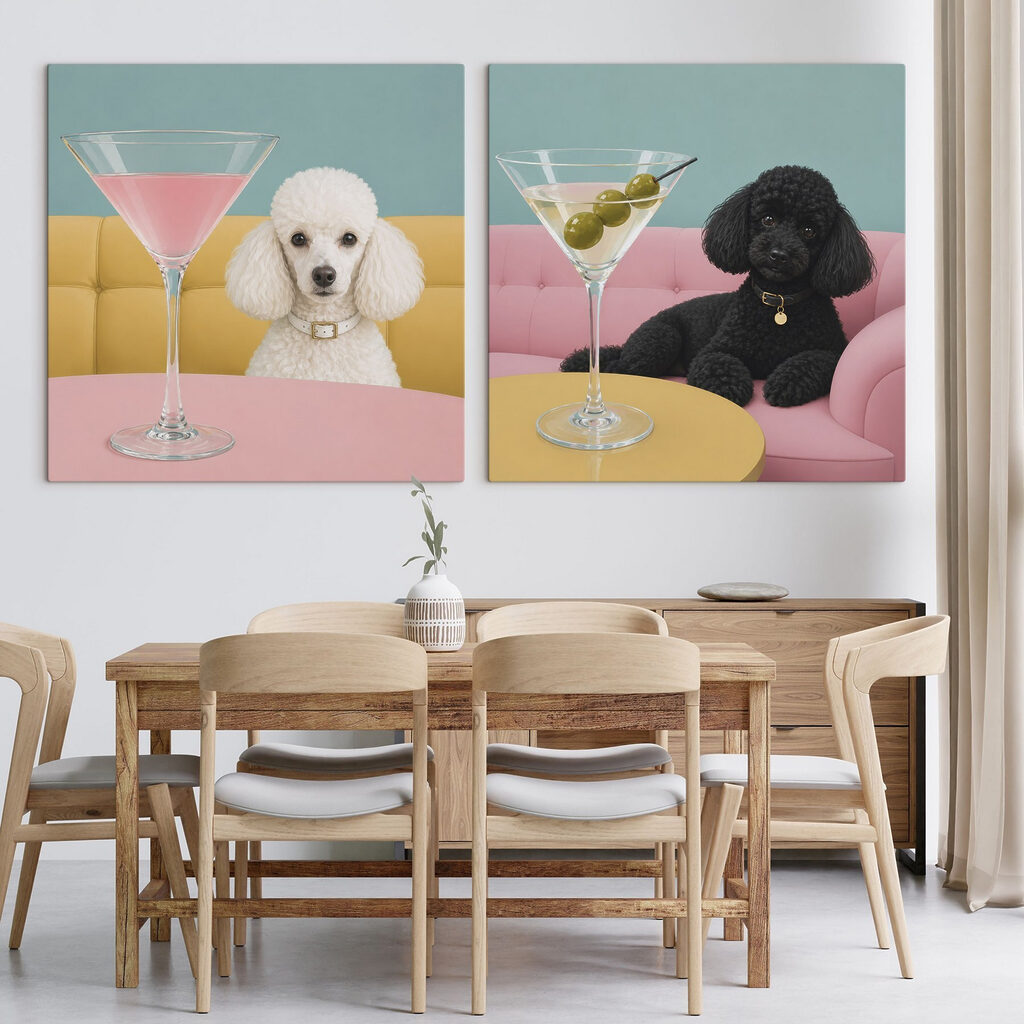 Caniches y martinis en un interior