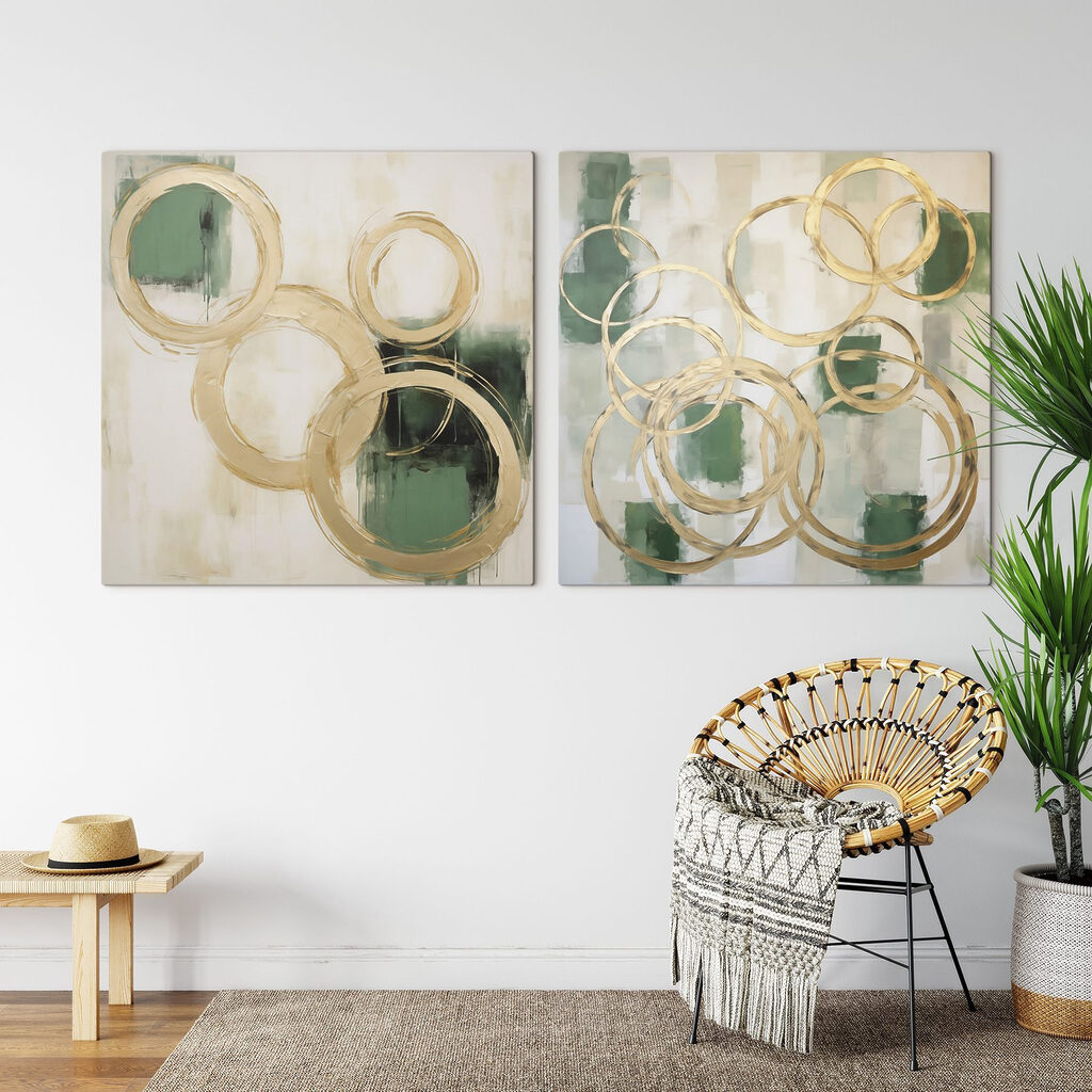Círculos dorados sobre verde en un interior