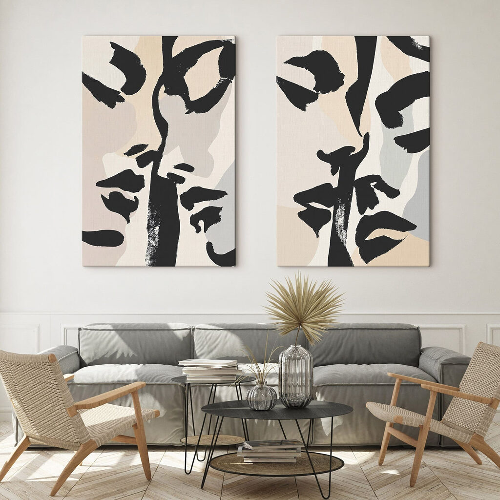 Trazos de tinta abstractos en un interior