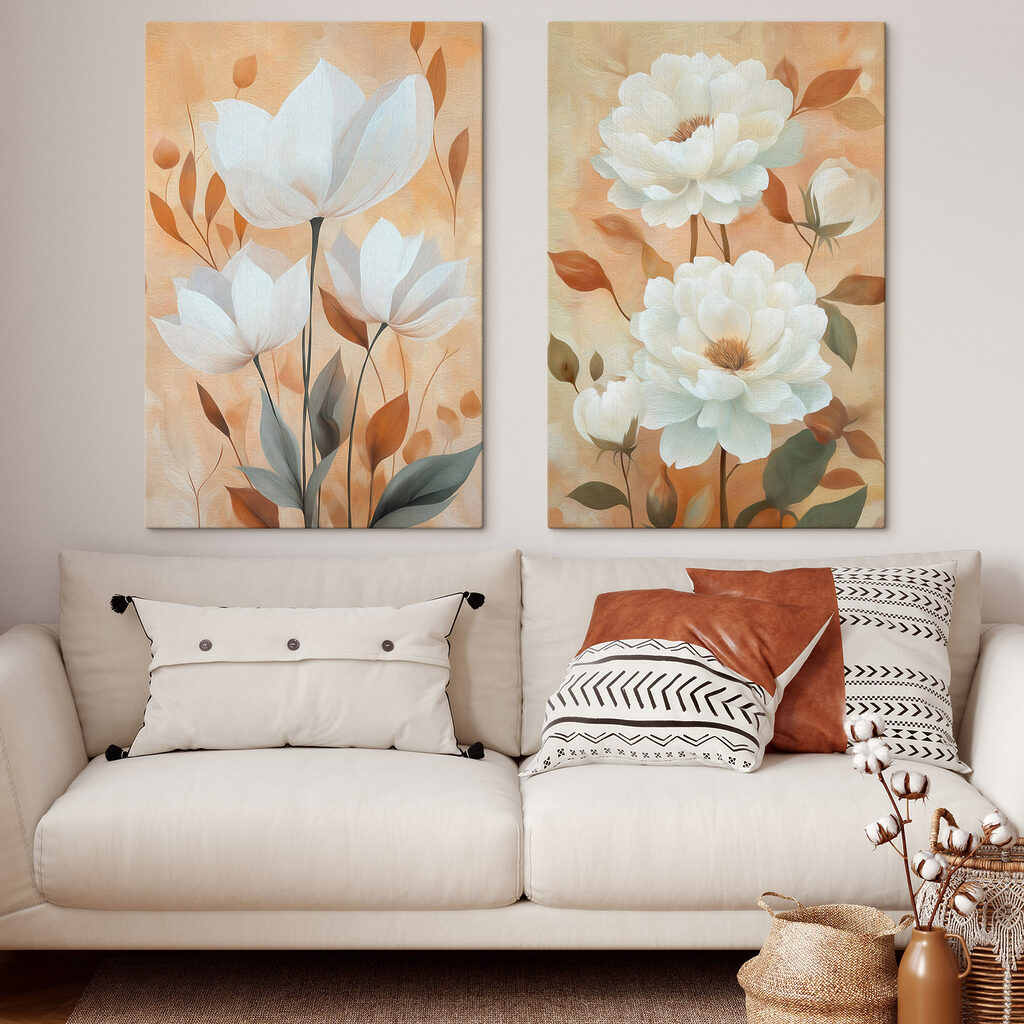 Flores blancas sobre naranja en un interior