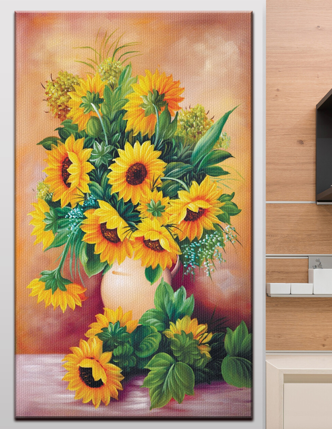Girasoles en un jarrón en un interior