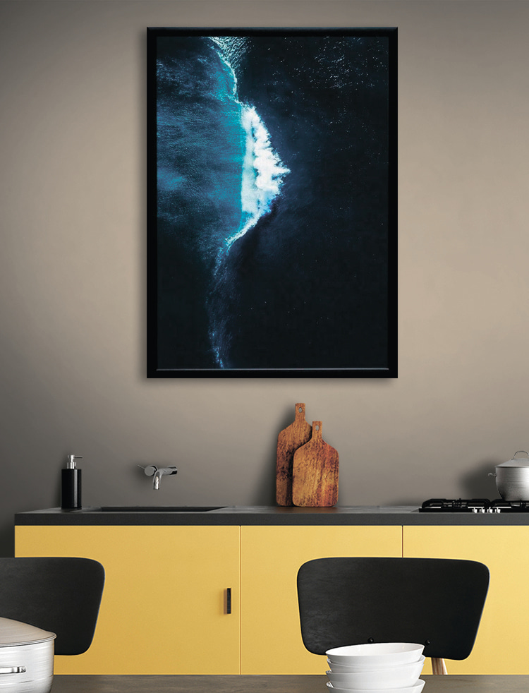 Ola en azul noche — interior 1