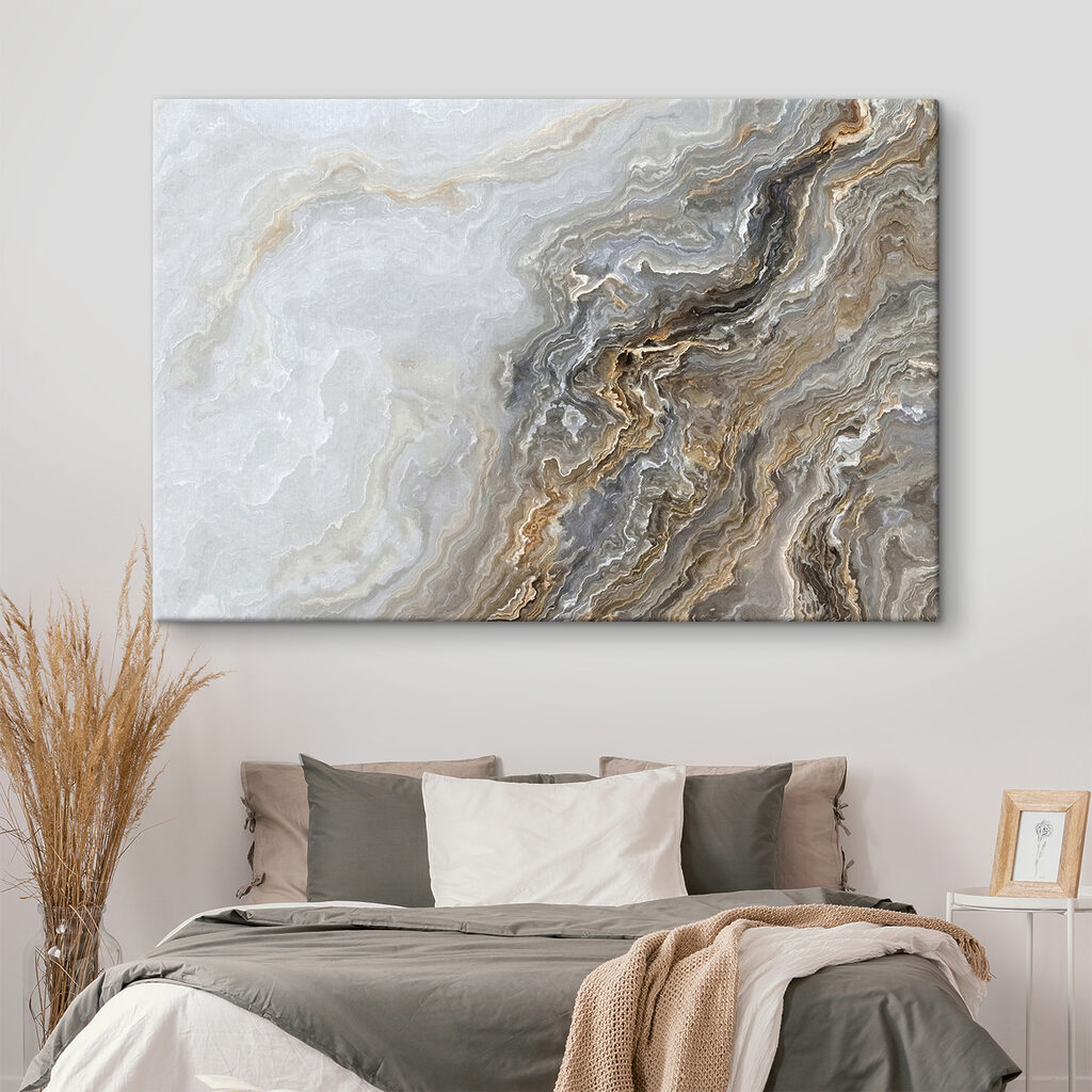 Vetas cálidas sobre gris — interior 2