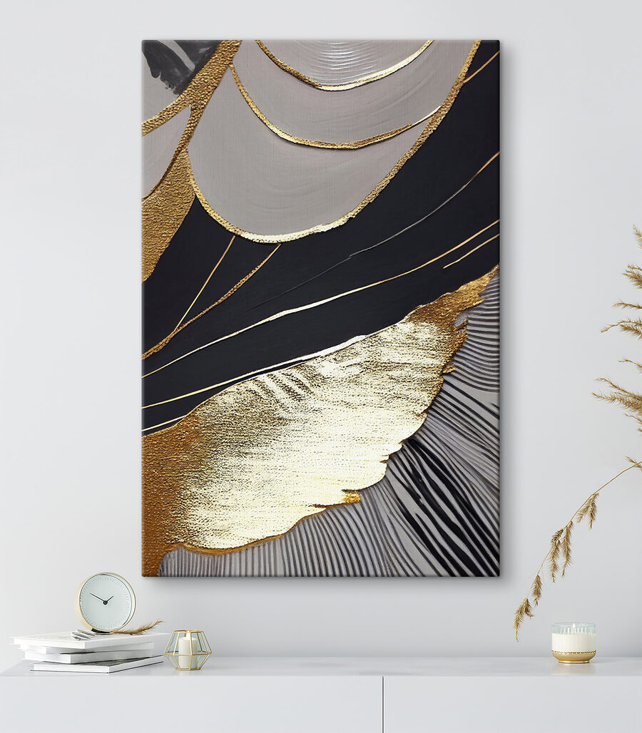 Oro entre pliegues oscuros — interior 4