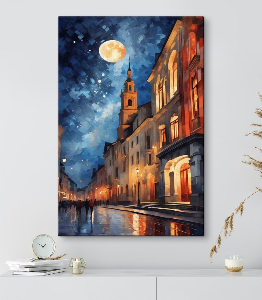 Luna sobre fachadas iluminadas — interior 3