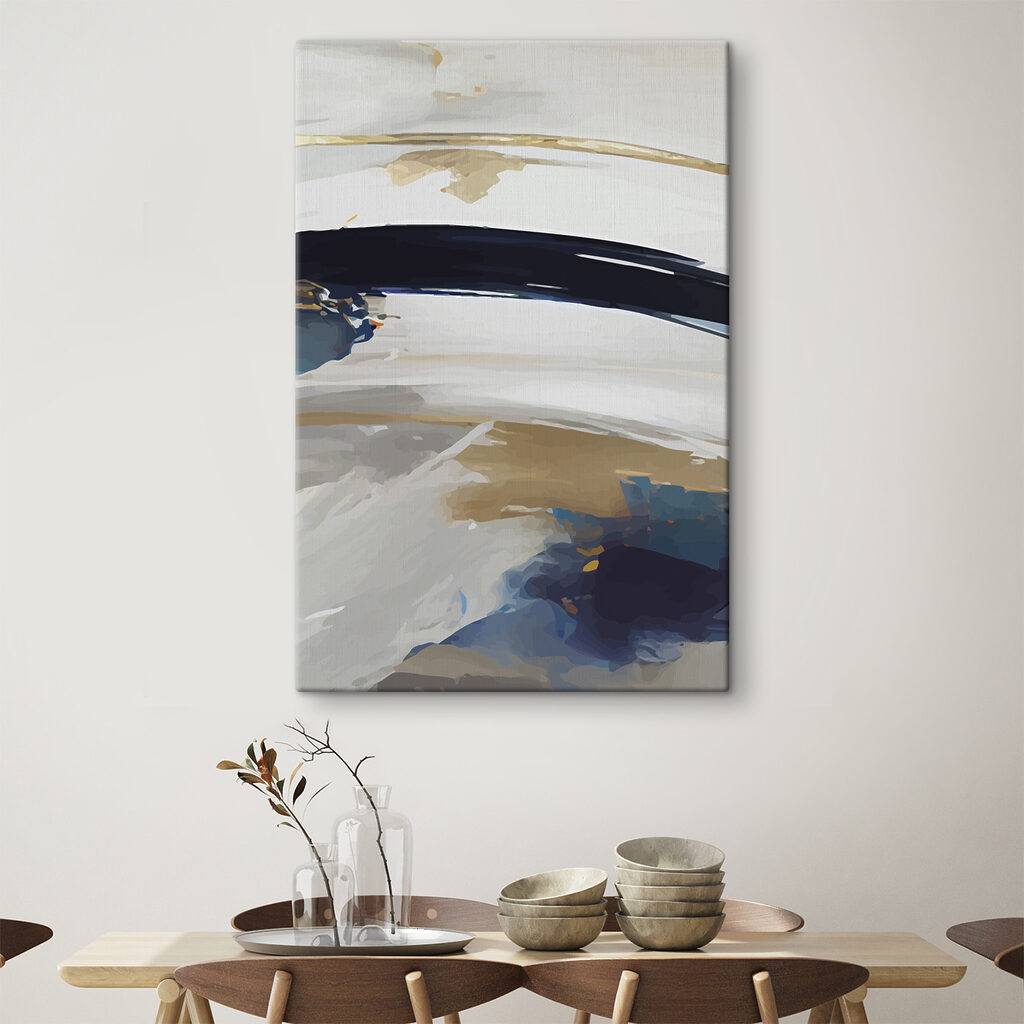 Arco azul sobre pintura — interior 1