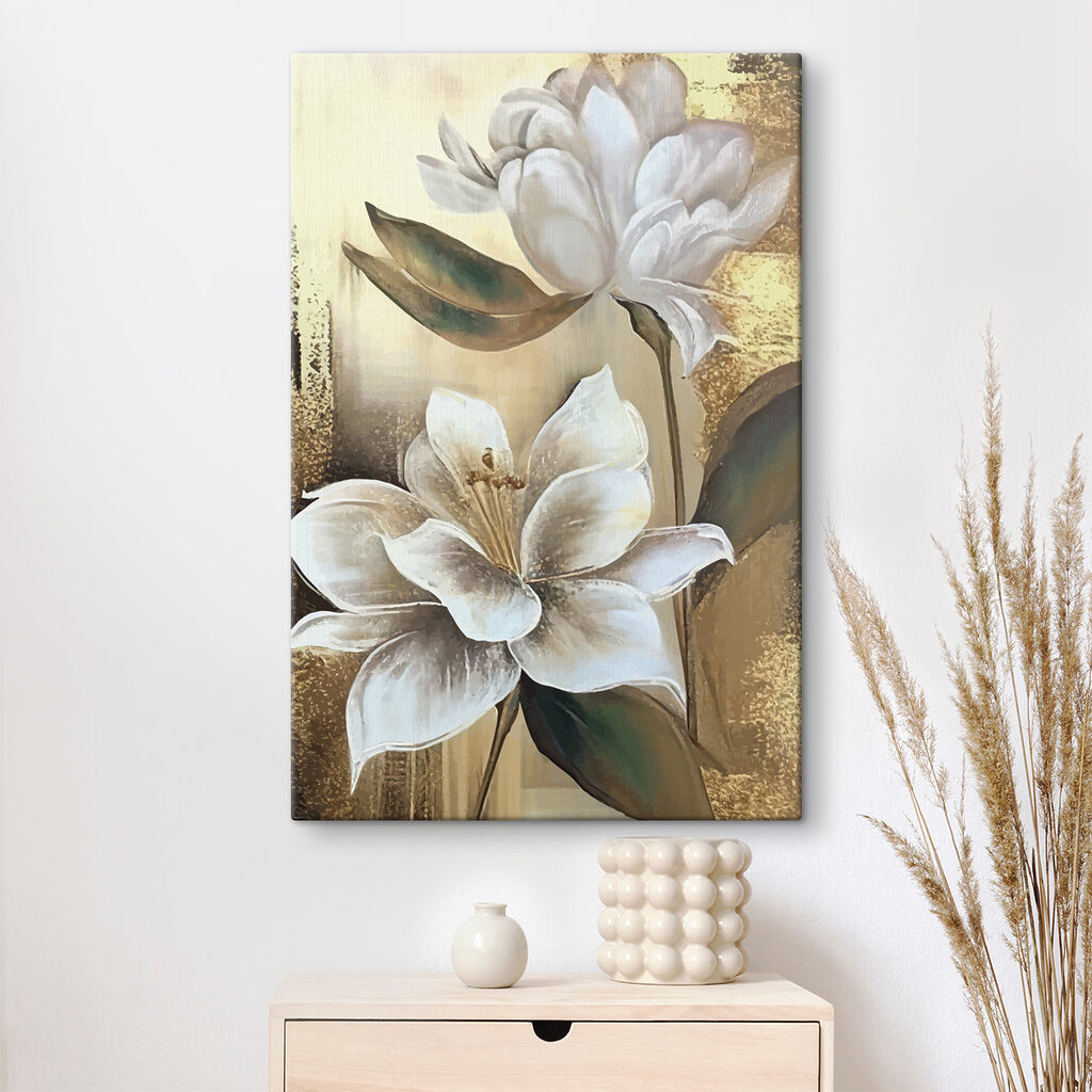 Flor contra brillo cálido — interior 2