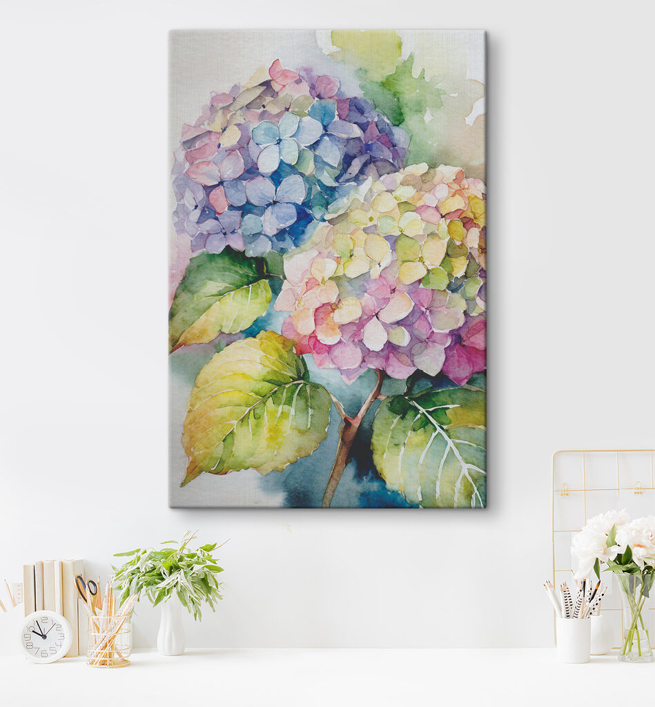 Hortensias en acuarela ligera en un interior