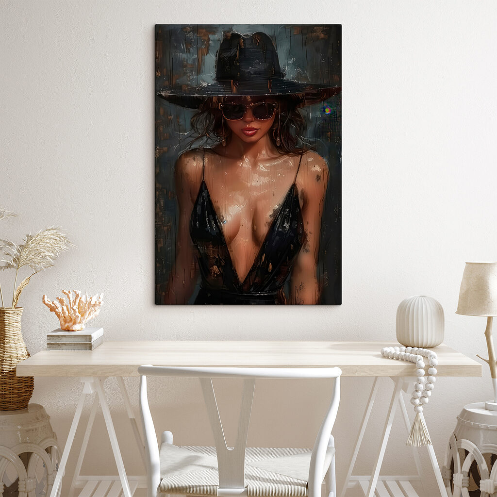 Sombrero oscuro, ojos ocultos — interior 2
