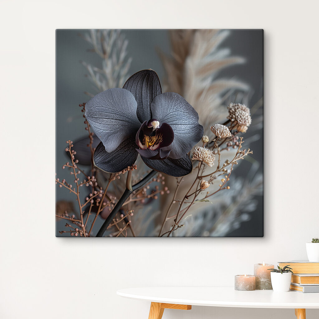 Orquídea oscura entre gramíneas — interior 2