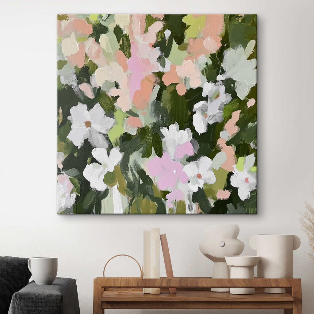 Flores blancas entre verdor — interior 2