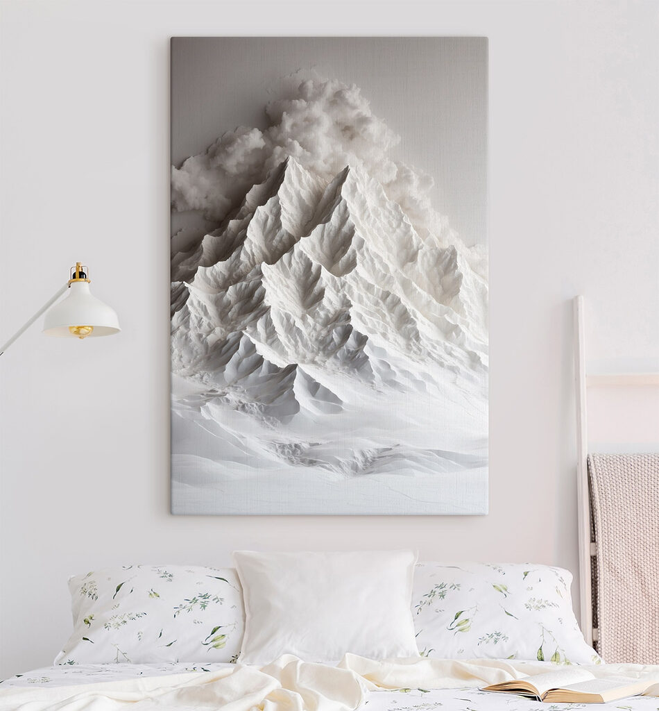 Montaña nevada en bruma — interior 2