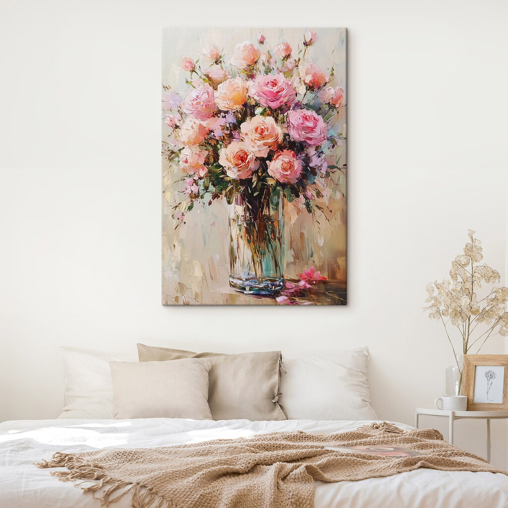 Rosas en pinceladas suaves en un interior