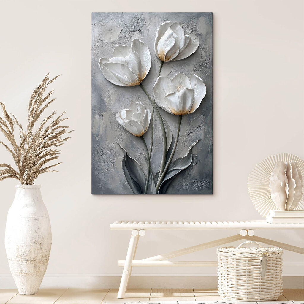 Cuatro tulipanes sobre gris — interior 2