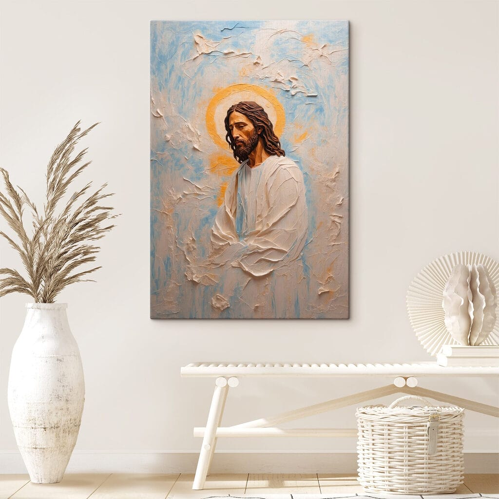 Jesús con halo dorado en un interior