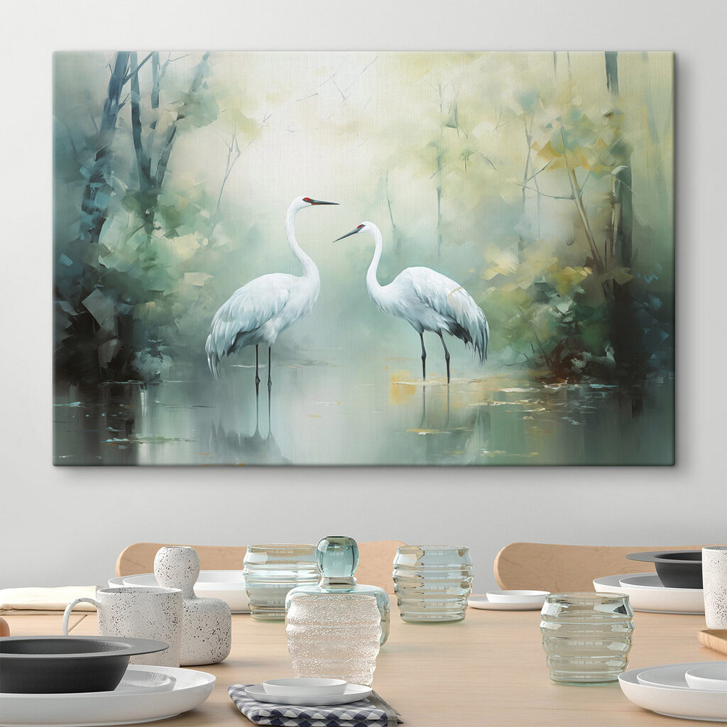 Aves zancudas en verde en un interior