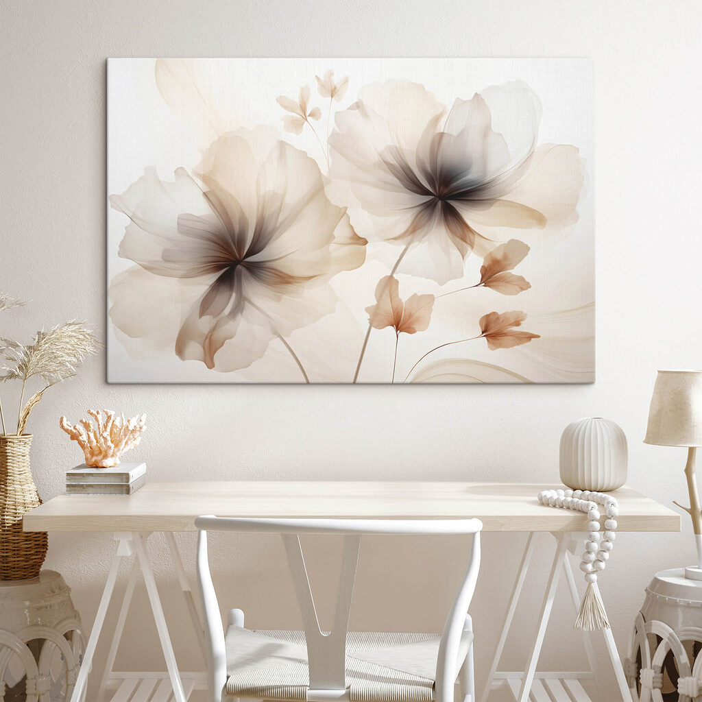 Flores pálidas con tinta en un interior