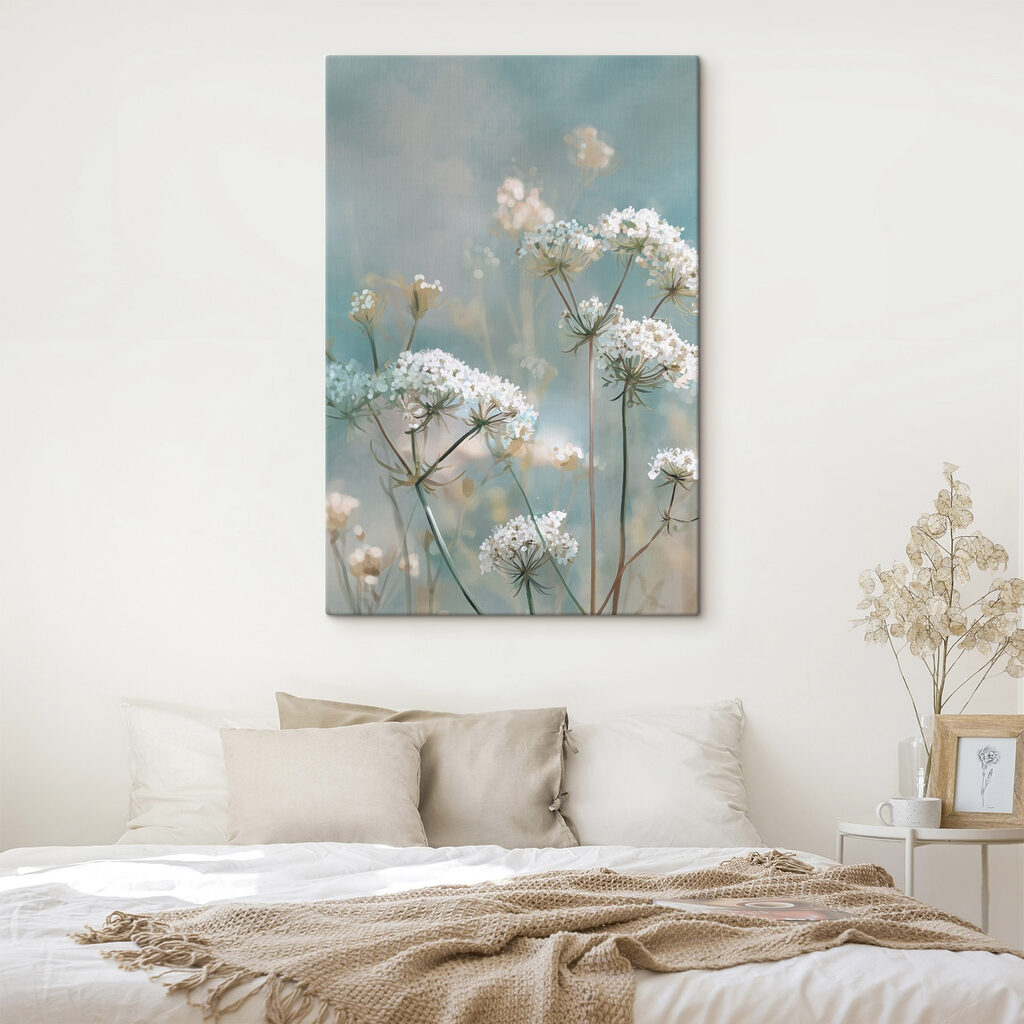 Umbelas blancas sobre turquesa — interior 2