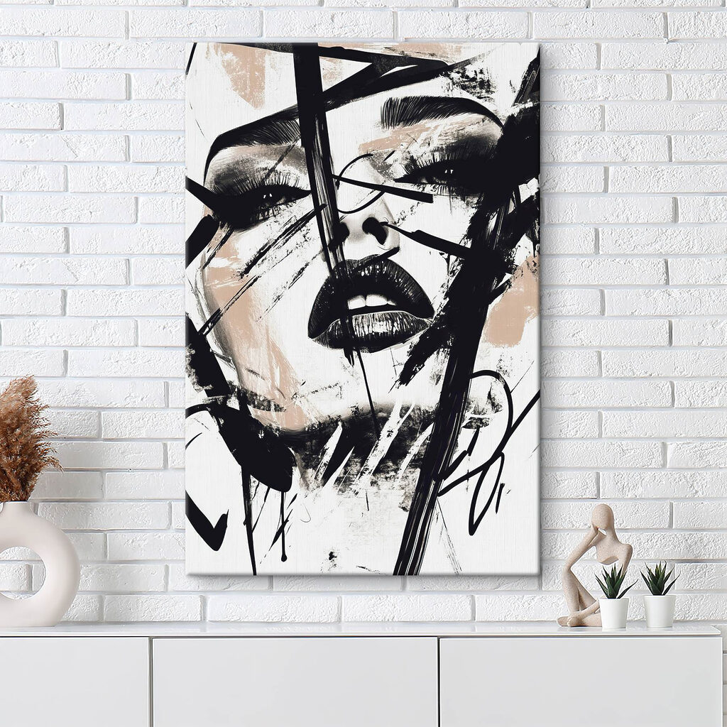 Rostro en trazos negros en un interior