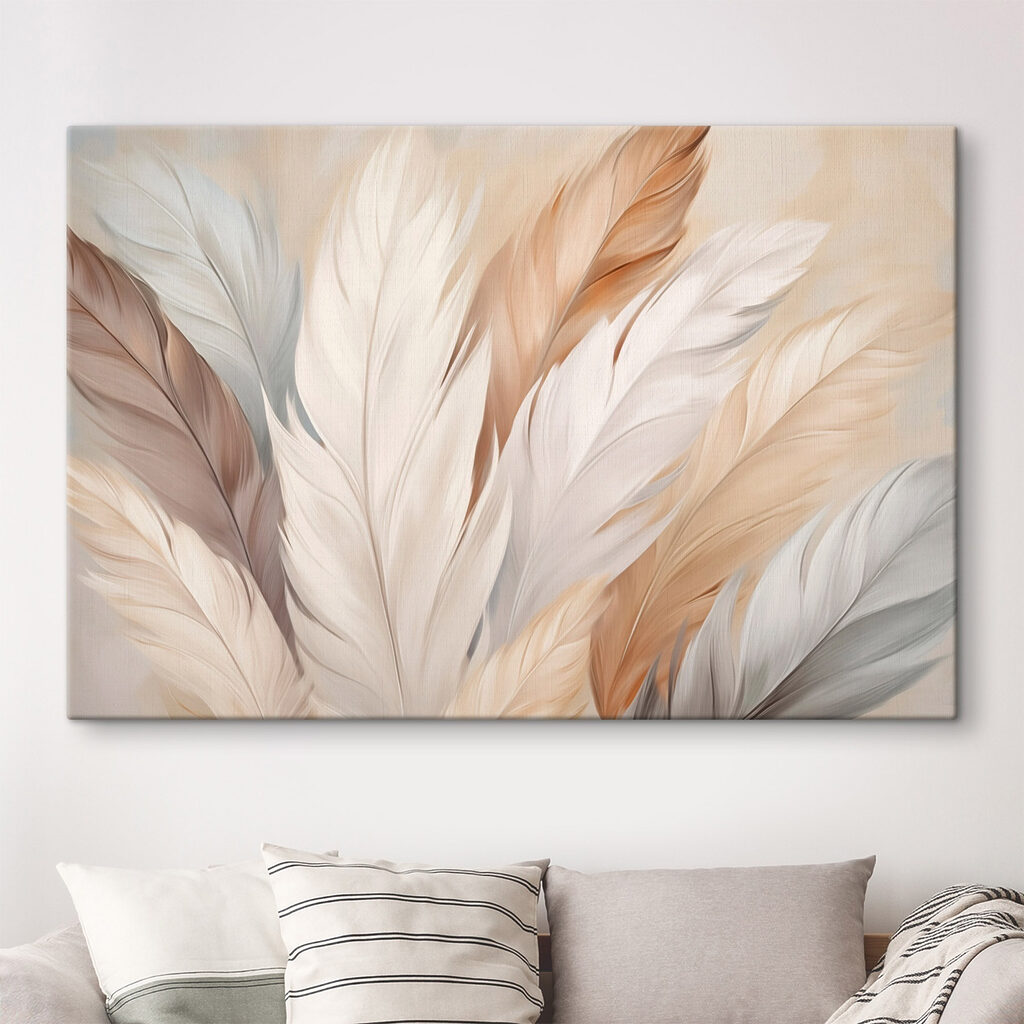 Plumas suaves marrón crema en un interior