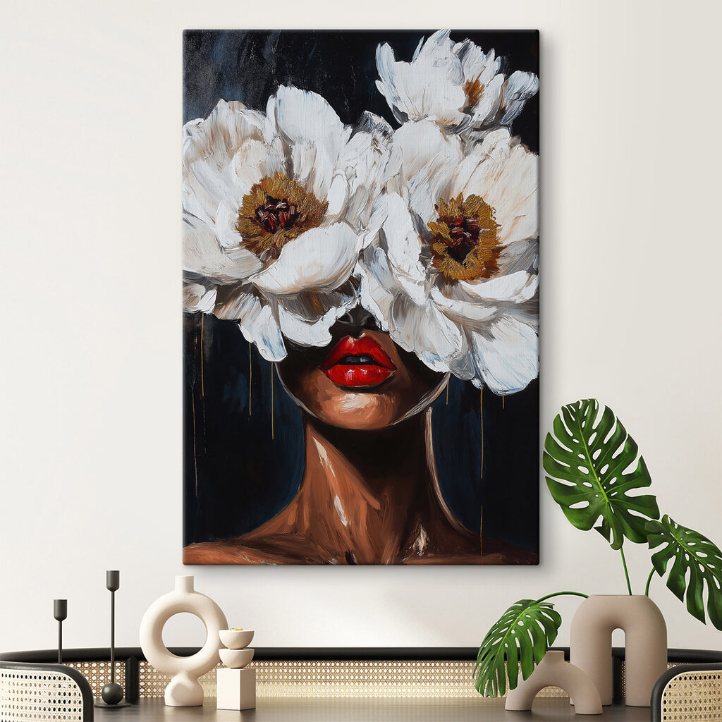 Labios rojos bajo flores en un interior