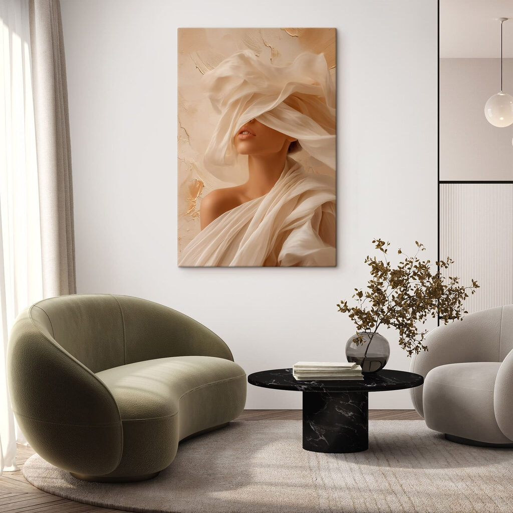 Mujer tras velos crema — interior 2