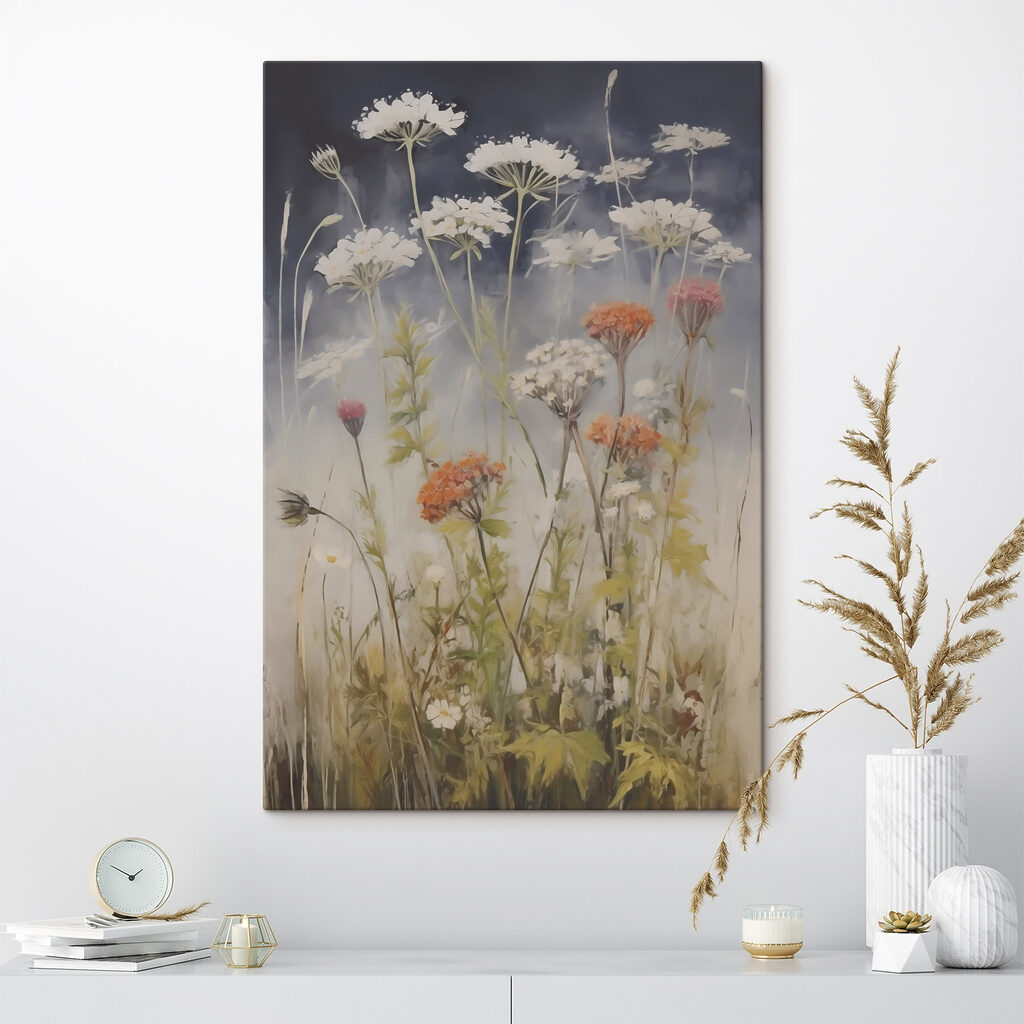 Flores blancas sobre hierba — interior 1