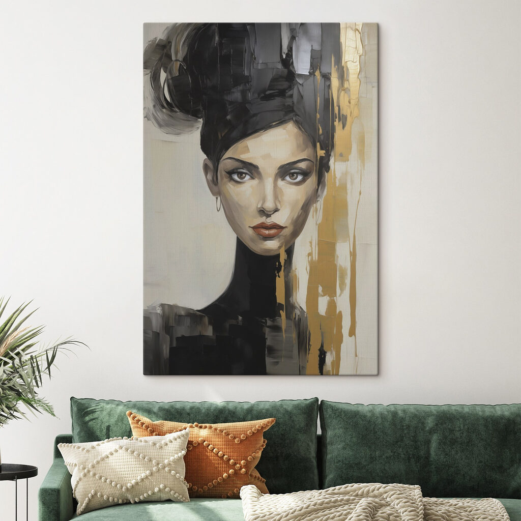 Mujer entre trazos dorados — interior 2