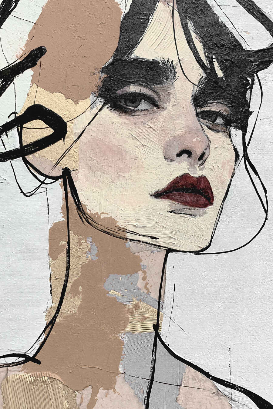 Mujer en trazos libres — diseño completo