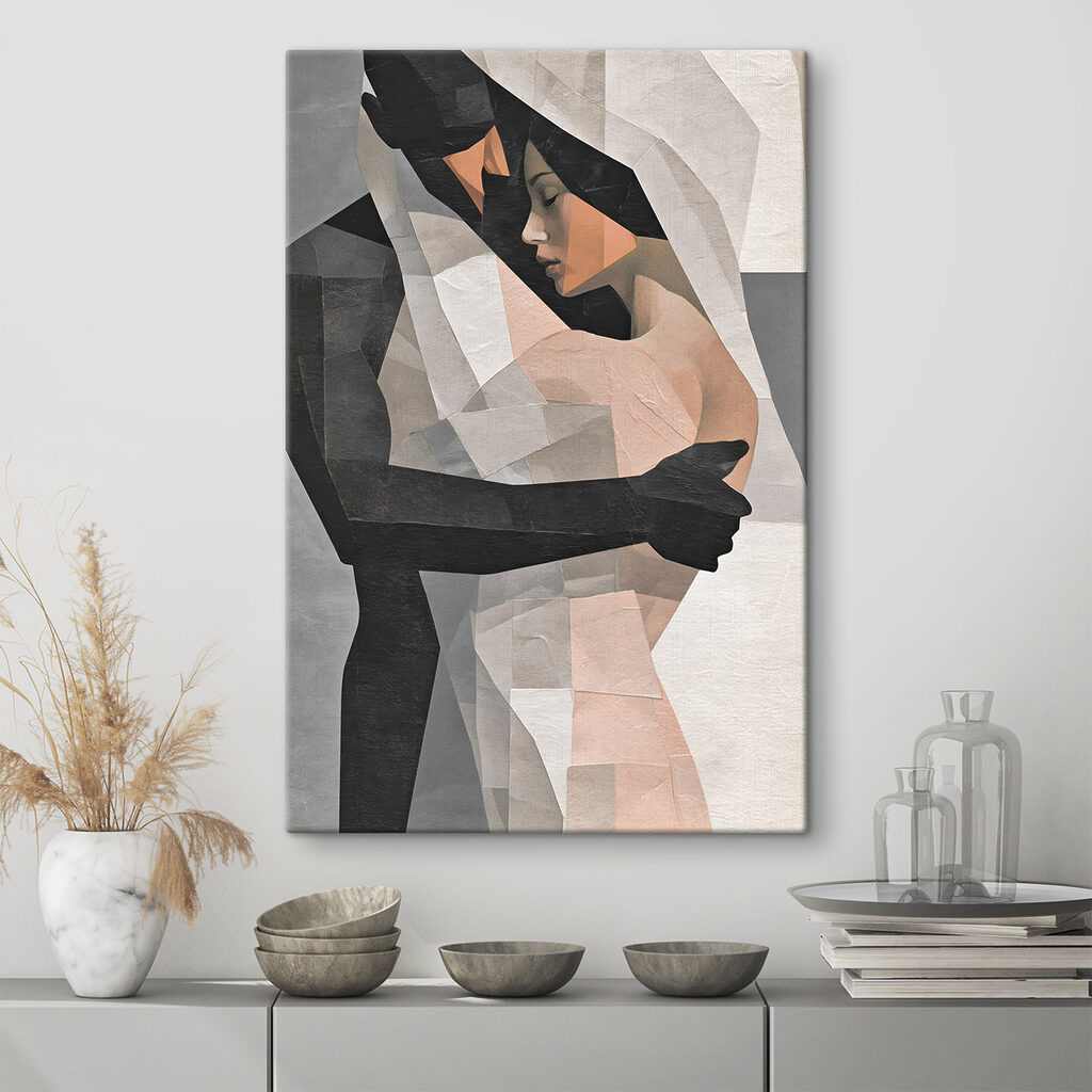 Pareja abrazada en facetas — interior 1