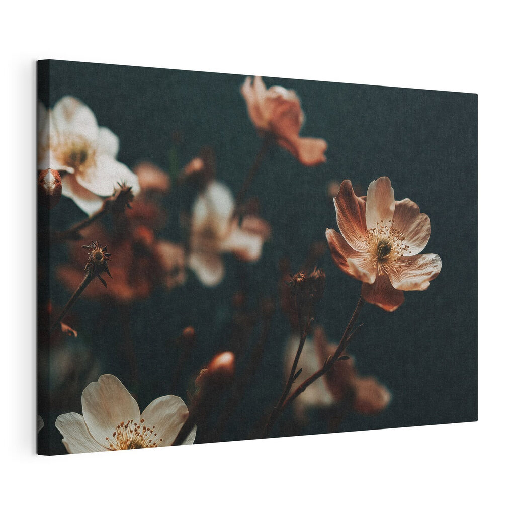 Flores color óxido, lienzo tensado con el borde envolvente