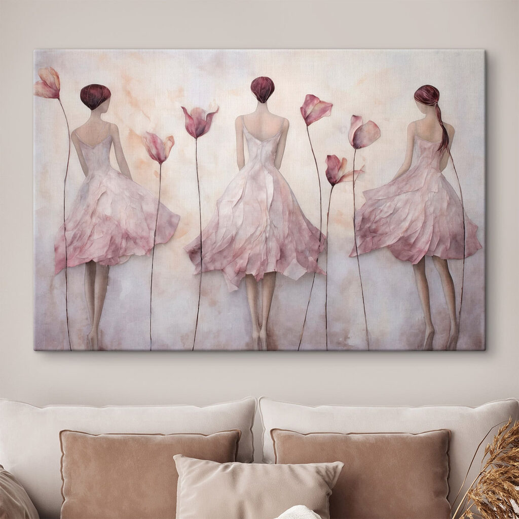 Tres mujeres entre tulipanes en un interior