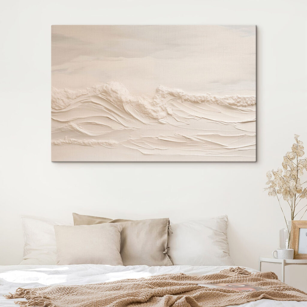 Olas blancas en capas en un interior