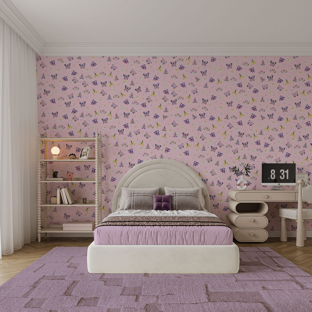 Mariposas y flores pequeñas en un interior