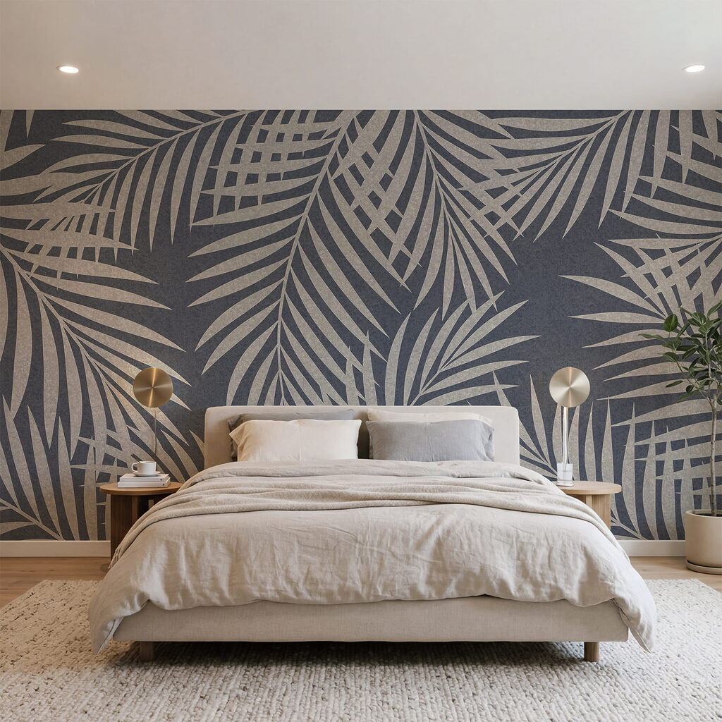 Hojas de palmera repetidas en un interior