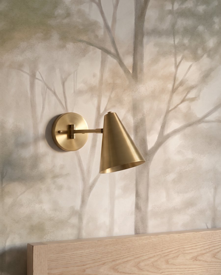 Luz entre árboles pálidos — detalle