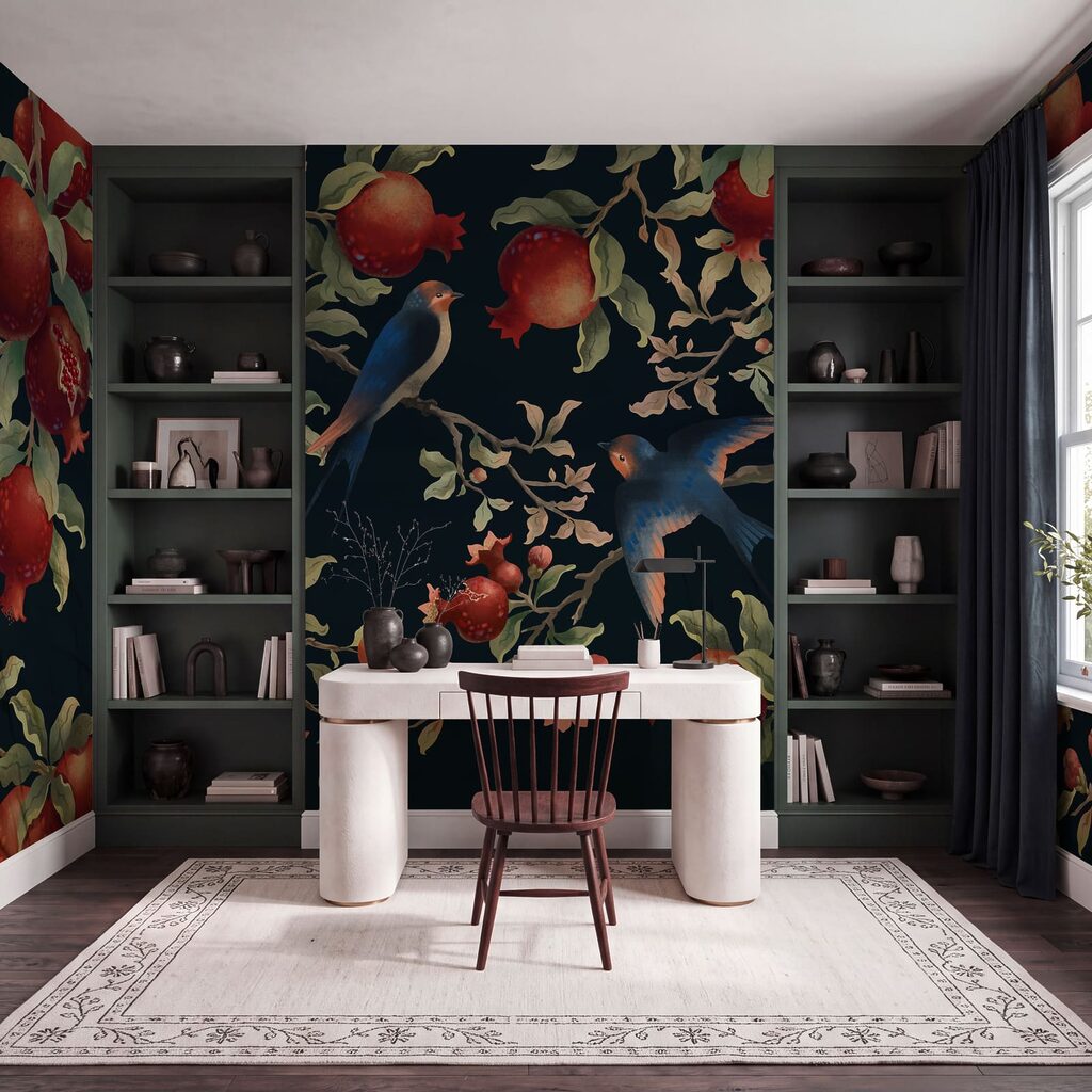 Aves entre granadas rojas — interior 1