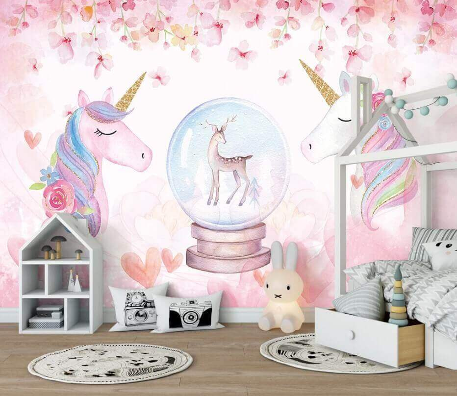 Unicornios y bola nevada — interior 1