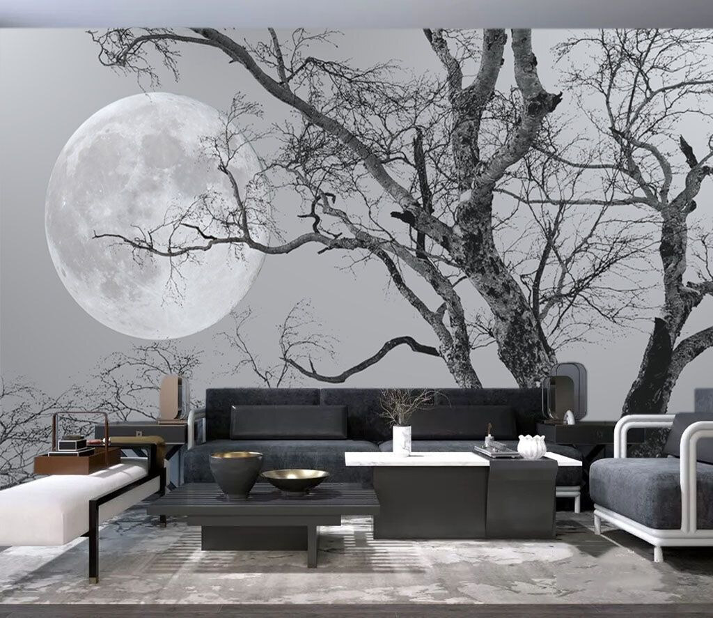 Luna tras ramas desnudas — interior 1