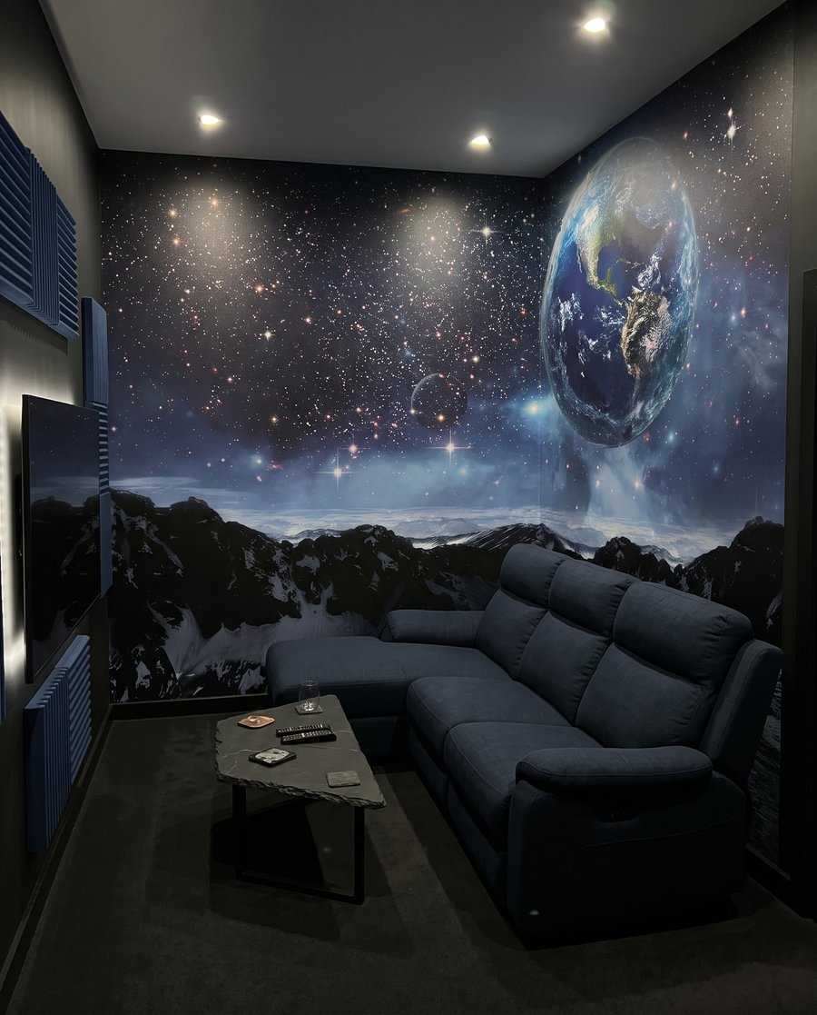 Tierra sobre montañas lunares — interior 2