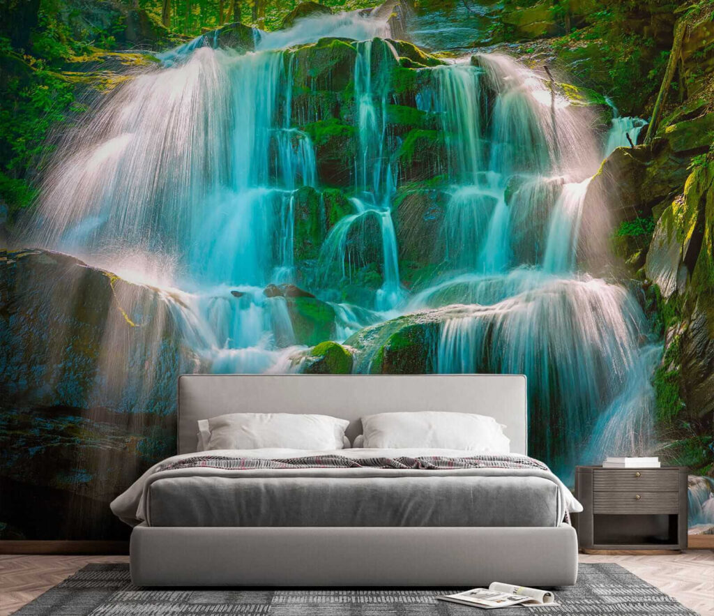 Cascadas sobre rocas musgosas — interior 3