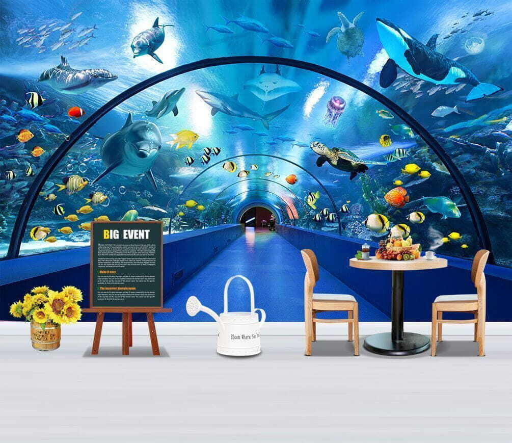 Túnel bajo el agua en un interior
